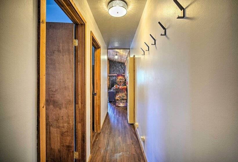 8 Mi To Big Bear Lake: Cozy Cabin W/ Trail Access