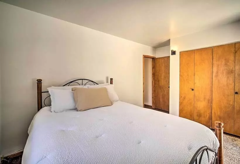8 Mi To Big Bear Lake: Cozy Cabin W/ Trail Access