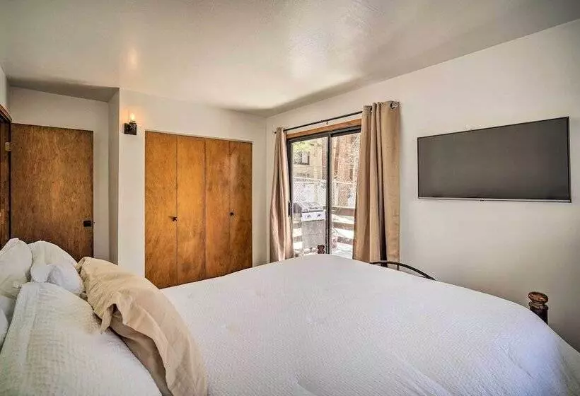 8 Mi To Big Bear Lake: Cozy Cabin W/ Trail Access