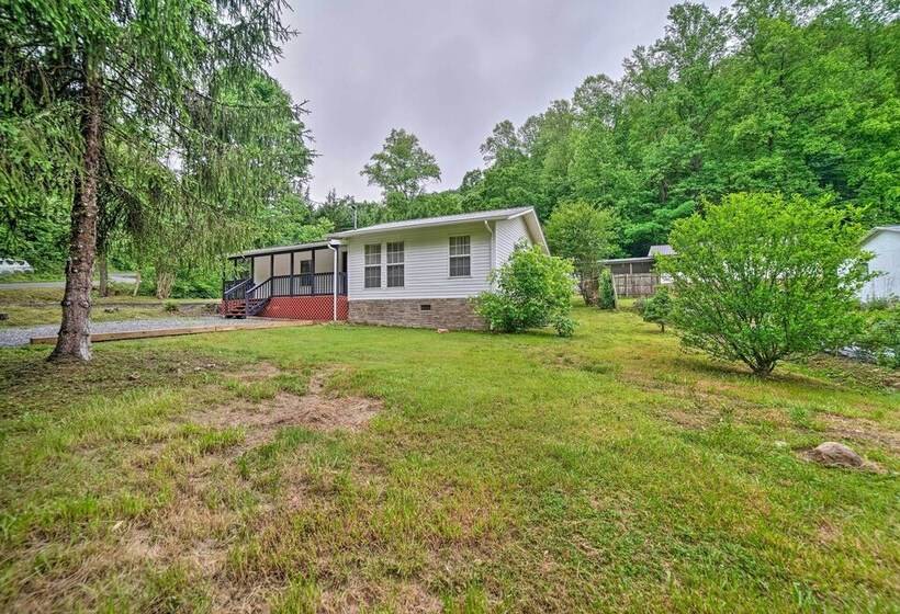 Creekside Ranch W/ Porch ~ 2 Mi To Pkwy