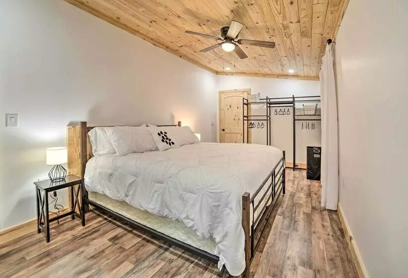 Creekside Ranch  W/ Porch ~ 2 Mi To Pkwy