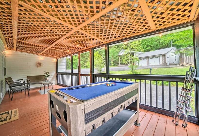 Creekside Ranch W/ Porch ~ 2 Mi To Pkwy