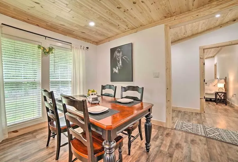 Creekside Ranch  W/ Porch ~ 2 Mi To Pkwy