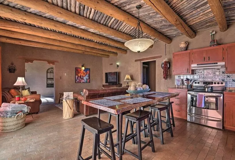 El Prado Adobe Home: Courtyard W/ Mountain Views!