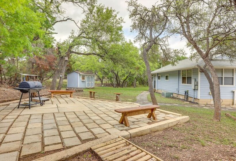 Canyon Lake Home W/ Resort Amenities & Fire Pit!