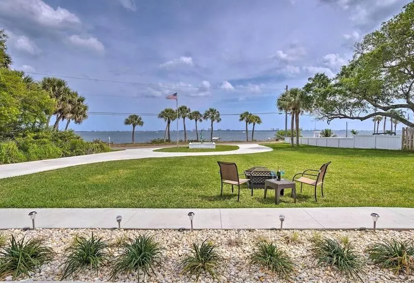 Sleek Fort Pierce Vacation Rental W/ Private Dock!
