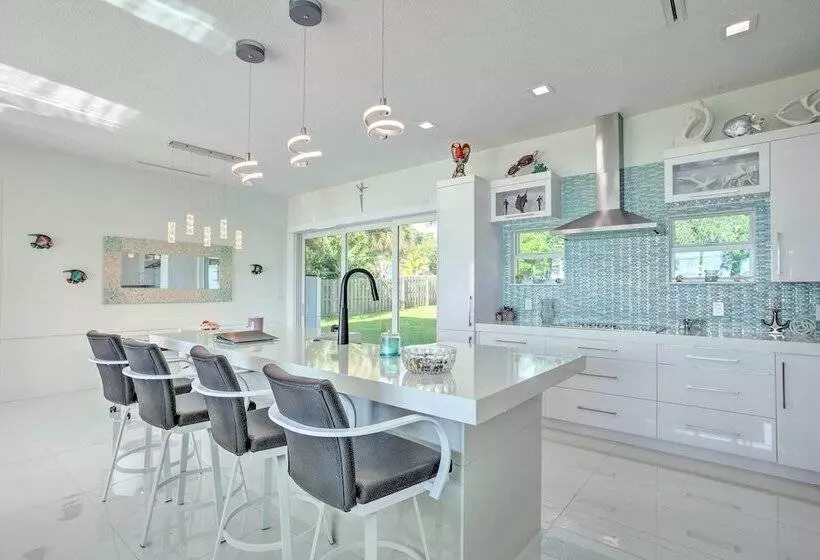 Sleek Fort Pierce Vacation Rental W/ Private Dock!