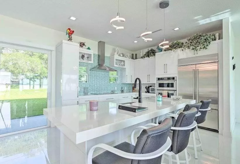 Sleek Fort Pierce Vacation Rental W/ Private Dock!