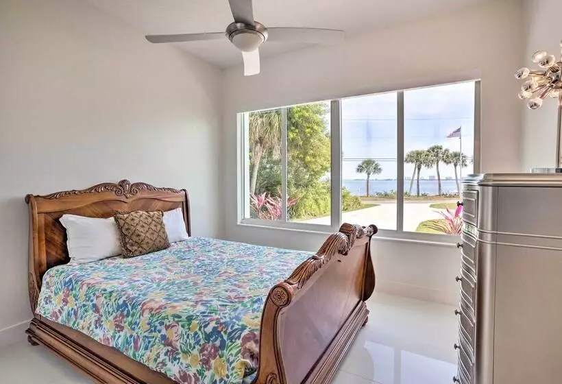 Sleek Fort Pierce Vacation Rental W/ Private Dock!