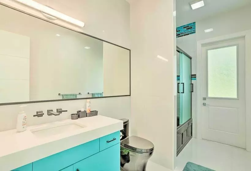 Sleek Fort Pierce Vacation Rental W/ Private Dock!