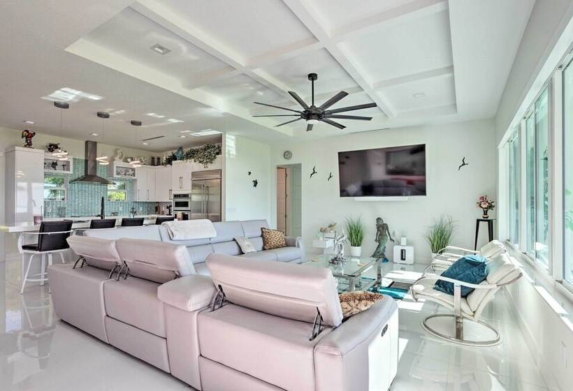 Sleek Fort Pierce Vacation Rental W/ Private Dock!
