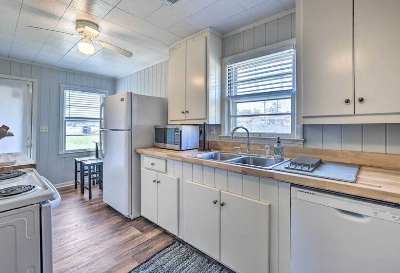 Inviting House 2 Mi To University Of Alabama!