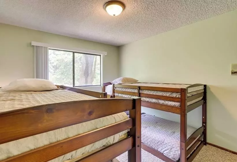 Lake Arrowhead Vacation Home W/ Decks & Grill!
