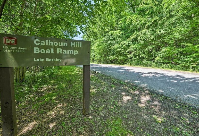 Lake Barkley Waterfront Home W/ Deck & Boat Dock!