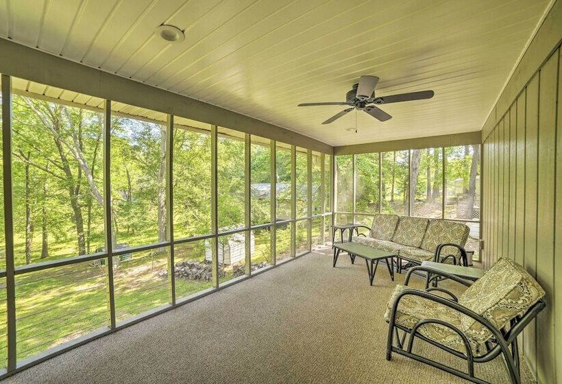 Lake Barkley Waterfront Home W/ Deck & Boat Dock!