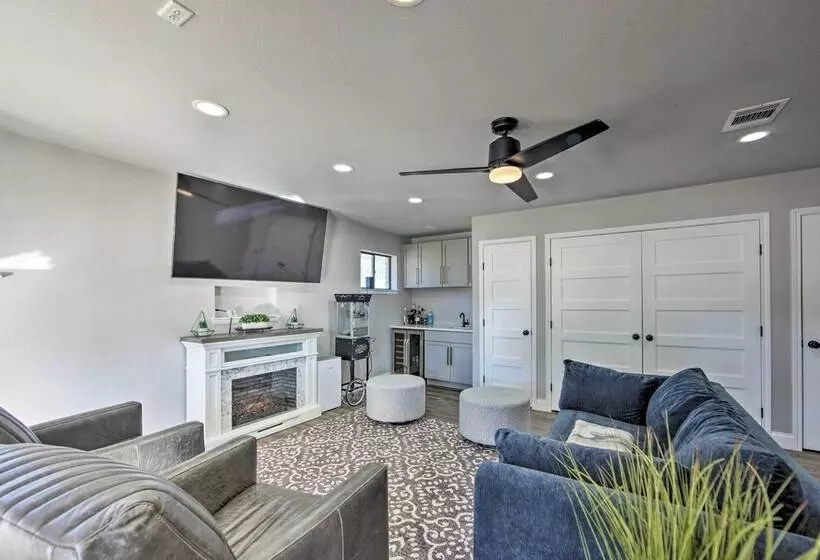 Lakefront Gun Barrel City Home W/ 5 Acres!