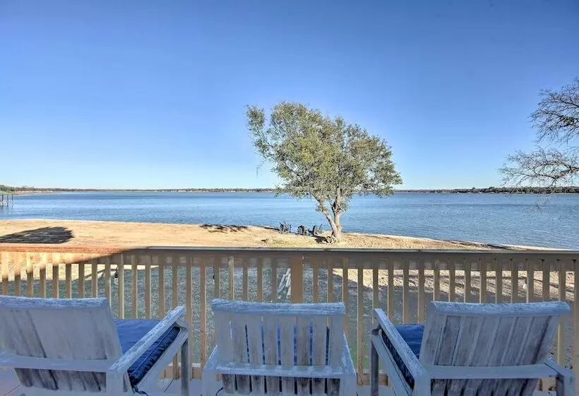 Lakefront Gun Barrel City Home W/ 5 Acres!