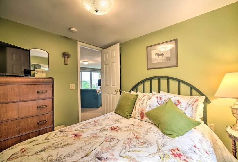 Lakefront Mayville Cottage W/ Dock & Grill!