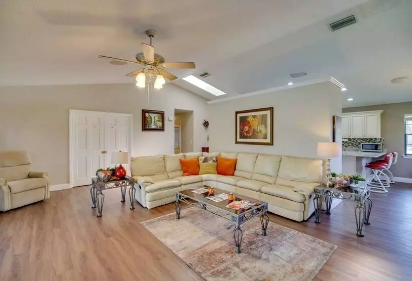 Lakewood Park Retreat On Fairway   4 Mi To Beach!