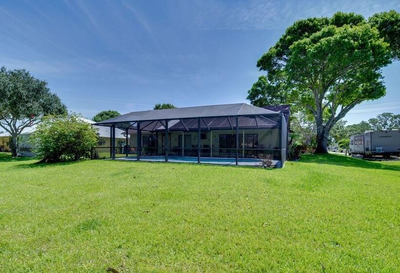 Lakewood Park Retreat On Fairway   4 Mi To Beach!