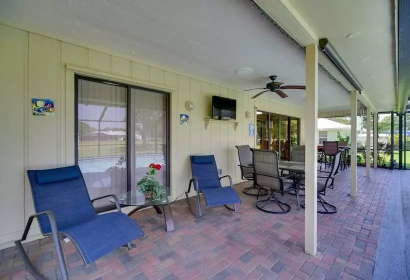 Lakewood Park Retreat On Fairway   4 Mi To Beach!