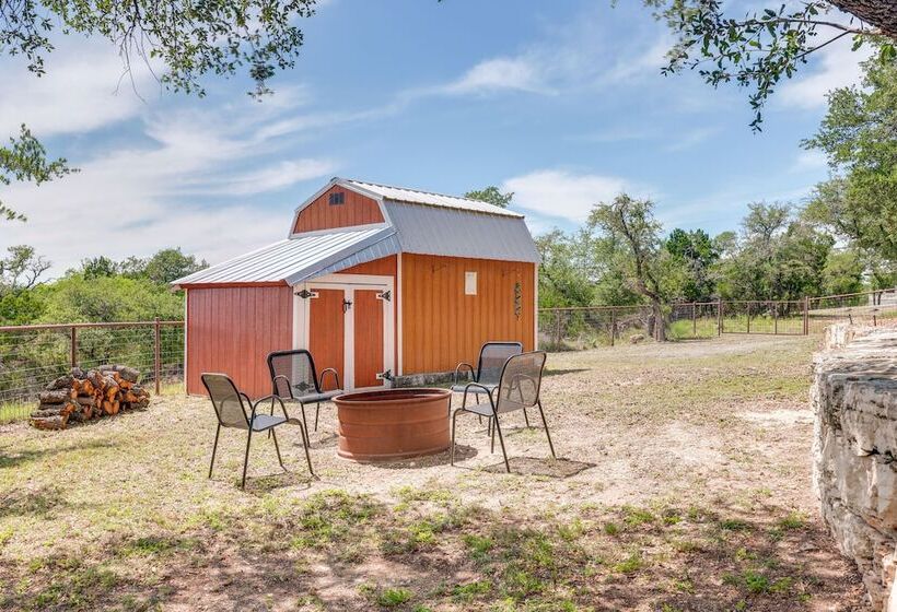 Lodge At Rocky Creek  W/ Private Hot Tub & Yard!
