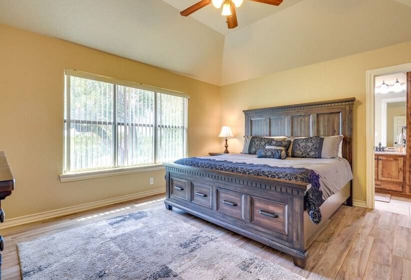 Lodge At Rocky Creek  W/ Private Hot Tub & Yard!