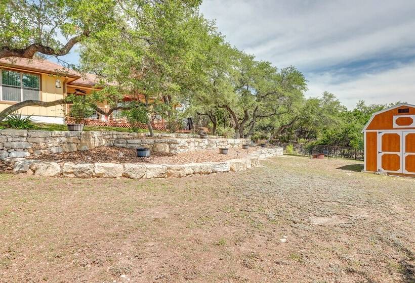 Lodge At Rocky Creek  W/ Private Hot Tub & Yard!