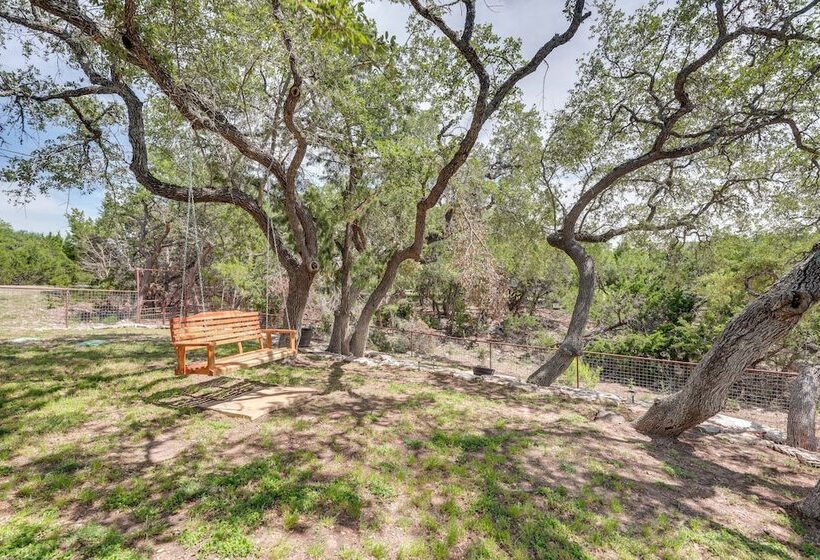 Lodge At Rocky Creek  W/ Private Hot Tub & Yard!