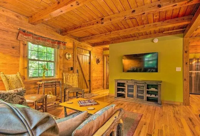 Log Cabin In The Woods W/ Deck, Game Room, Hot Tub