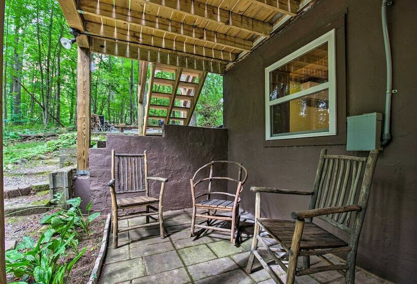 Log Cabin In The Woods W/ Deck, Game Room, Hot Tub