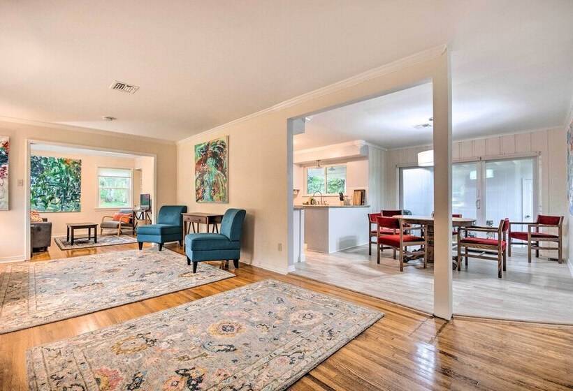 Newly Renovated Little Rock Escape W/ Yard!