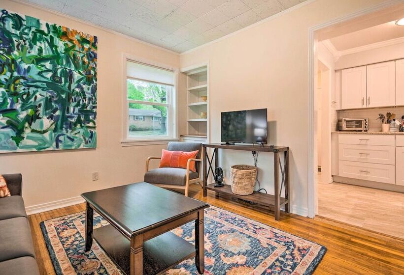 Newly Renovated Little Rock Escape W/ Yard!