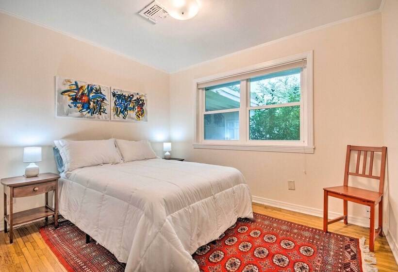 Newly Renovated Little Rock Escape W/ Yard!