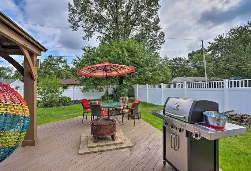 Parma Heights Home W/ Private Yard & Pergola