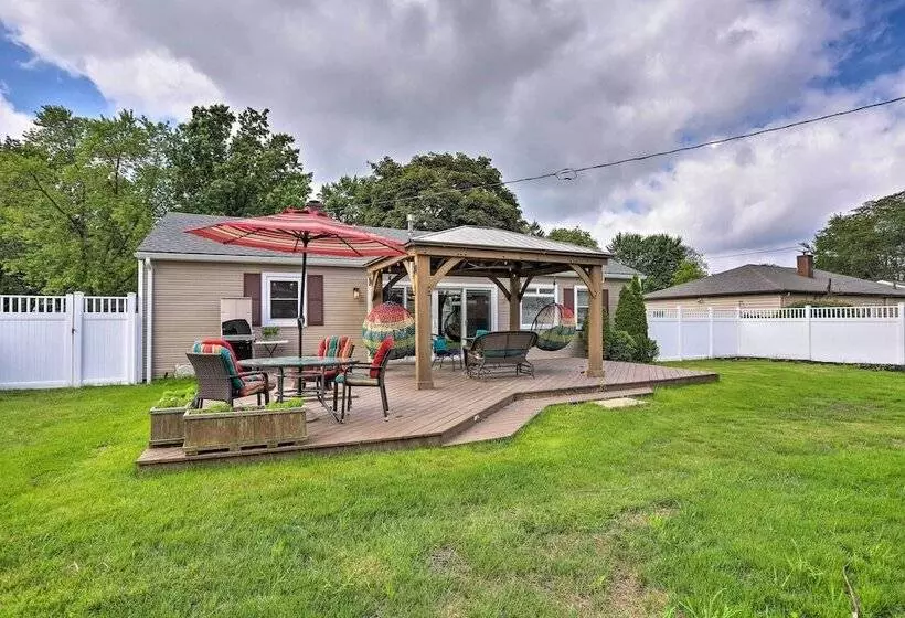 Parma Heights Home W/ Private Yard & Pergola
