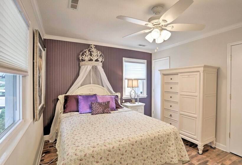 Parma Heights Home W/ Private Yard & Pergola