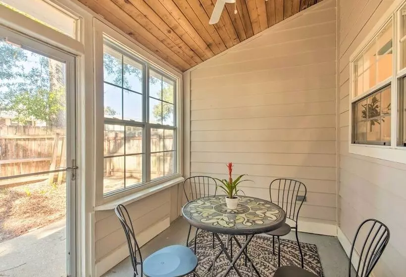 Pet Friendly A Frame Retreat Near Dtwn + Beaches!