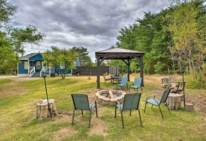 Pottsboro Home W/ Fire Pit < 1 Mi To Lake Texoma!
