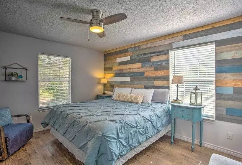 Pottsboro Home W/ Fire Pit < 1 Mi To Lake Texoma!