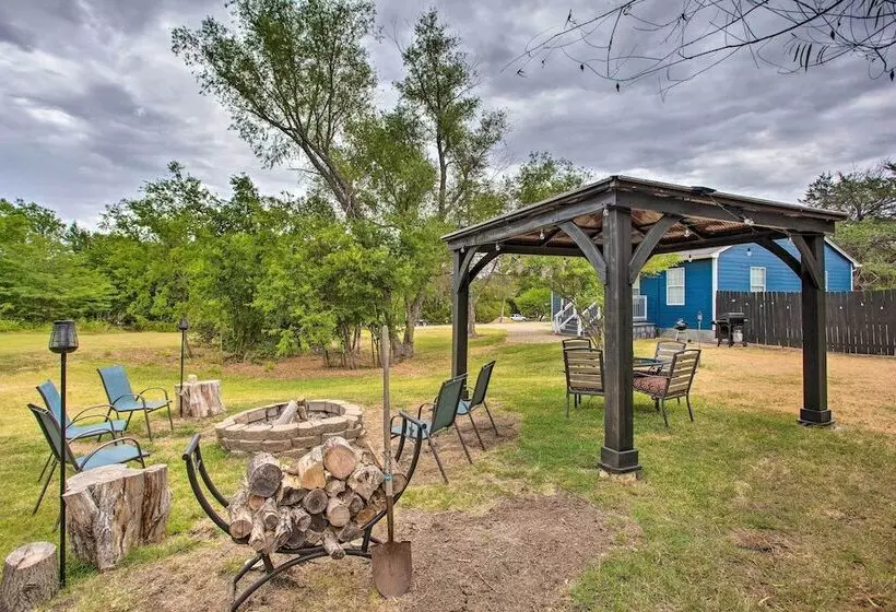 Pottsboro Home W/ Fire Pit < 1 Mi To Lake Texoma!