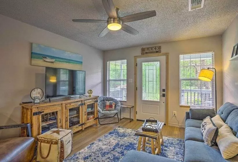 Pottsboro Home W/ Fire Pit < 1 Mi To Lake Texoma!