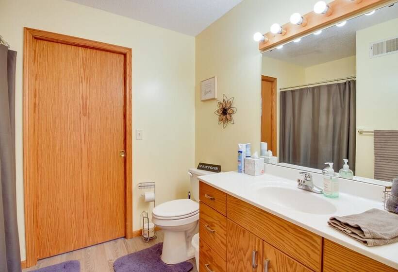 Private Lakefront Retreat W/ Hot Tub, Deck & Views