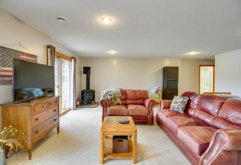 Private Lakefront Retreat W/ Hot Tub, Deck & Views