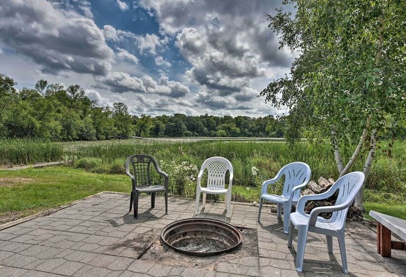 Private Lakefront Retreat W/ Hot Tub, Deck & Views