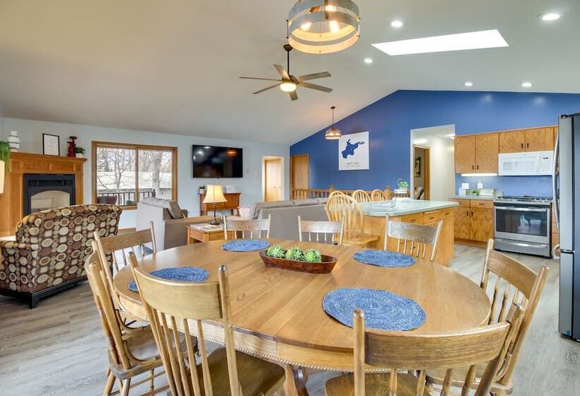 Private Lakefront Retreat W/ Hot Tub, Deck & Views