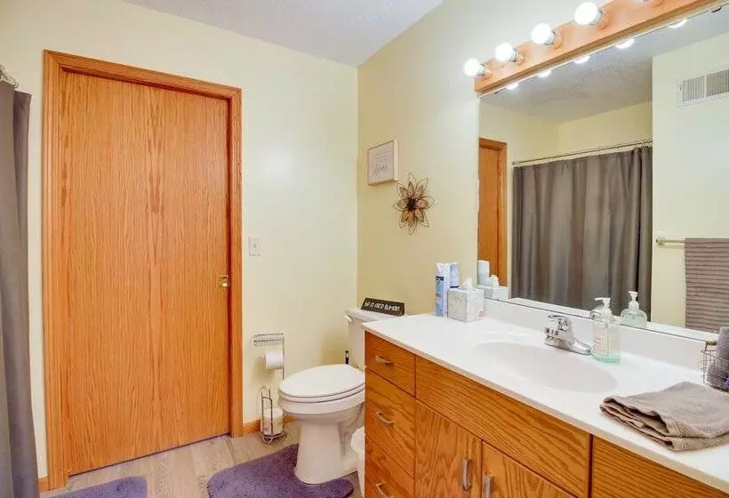 Private Lakefront Retreat W/ Hot Tub, Deck & Views