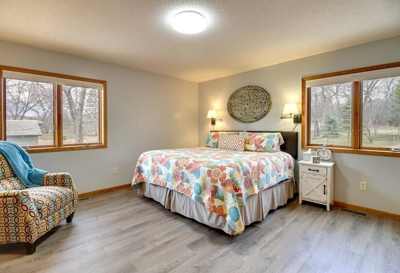 Private Lakefront Retreat W/ Hot Tub, Deck & Views