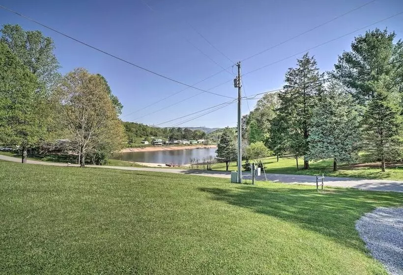 Rivers View   Cherokee Lake Cabin W/ Fire Pit!