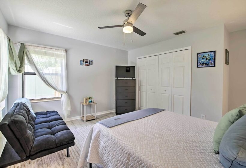 Bright Sebastian Home W/ Pool ~ 7 Mi To Beach!